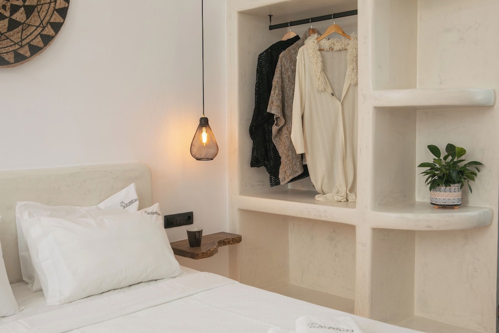 Adama's Suites Naxos photo 3