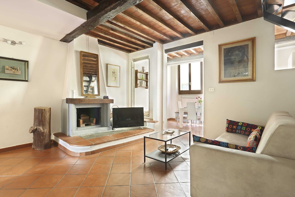 Short-let Florence Apartment Parione photo 5