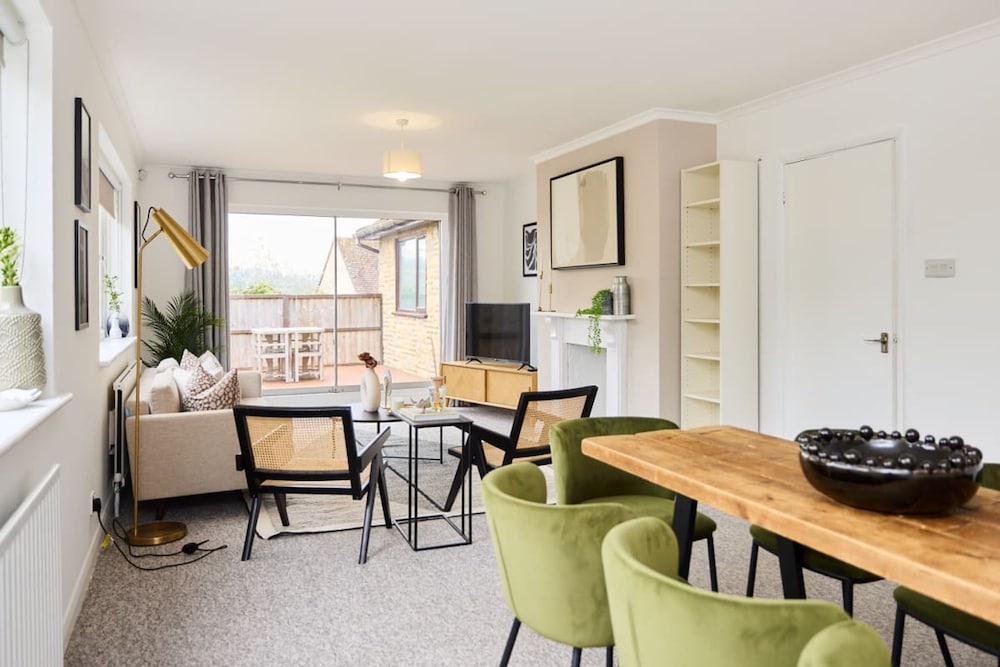 The Oxford Garden House - Spacious 5-bed Oxford Home With Garden Balcony