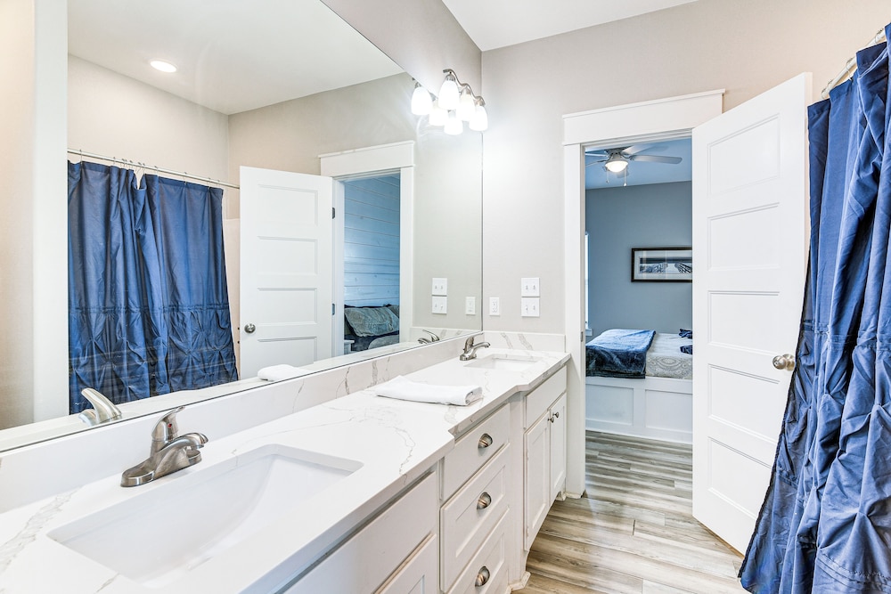 'the Beach House' Bolivar Peninsula Family Getaway