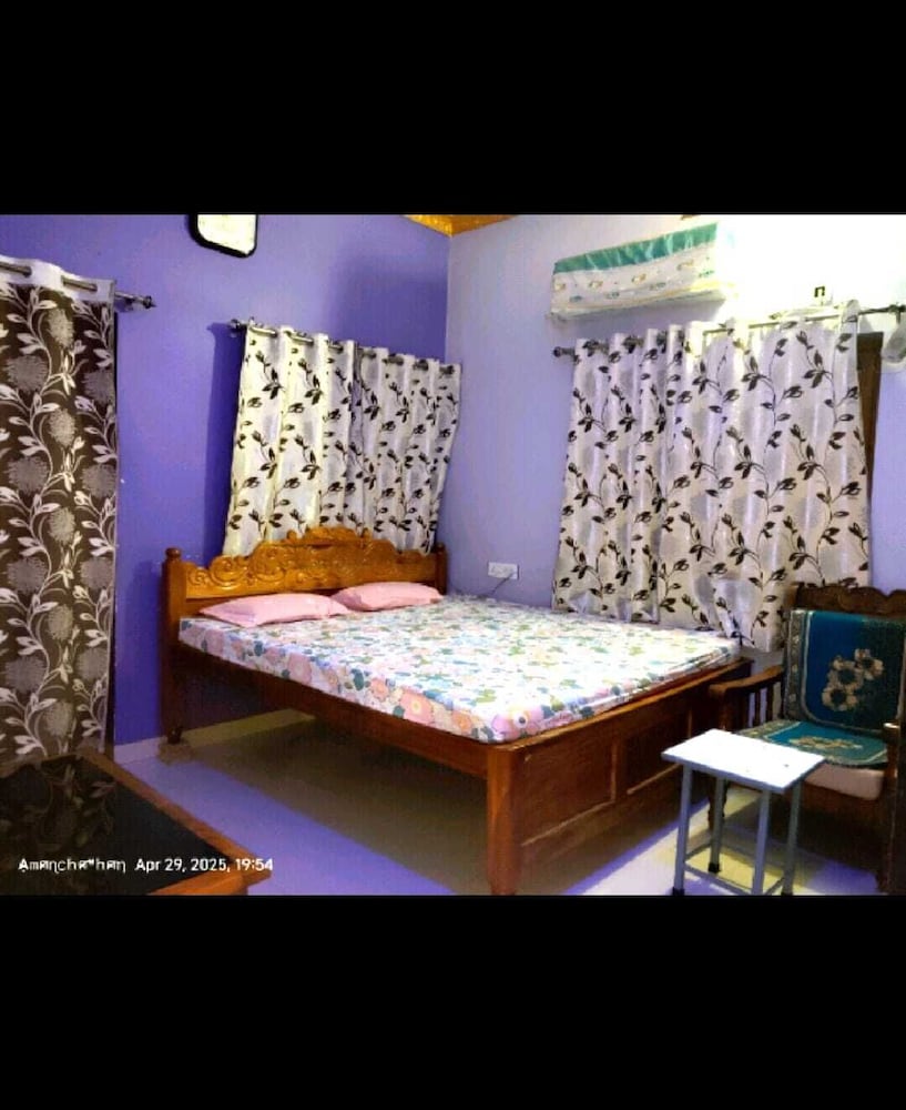 Om Guest House