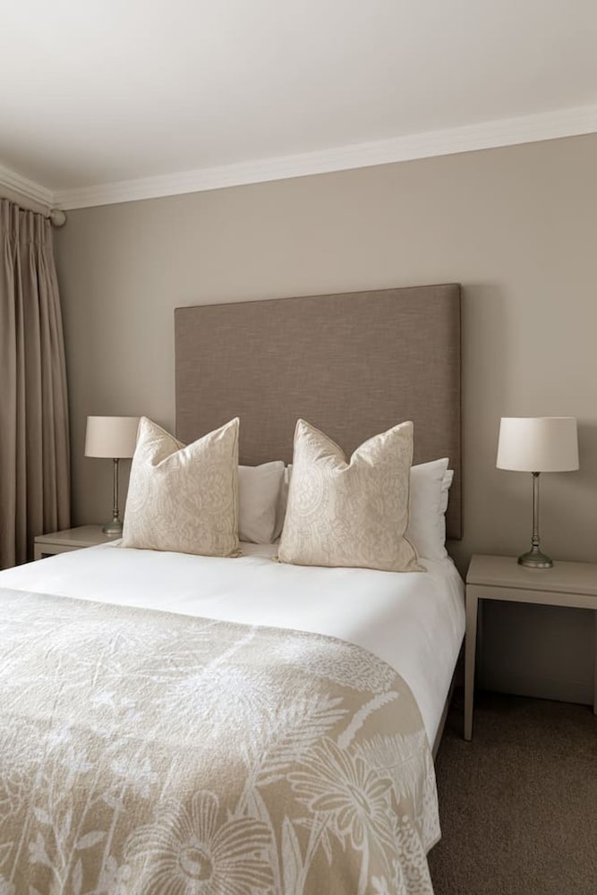 Bantry Place - Luxury Apartment