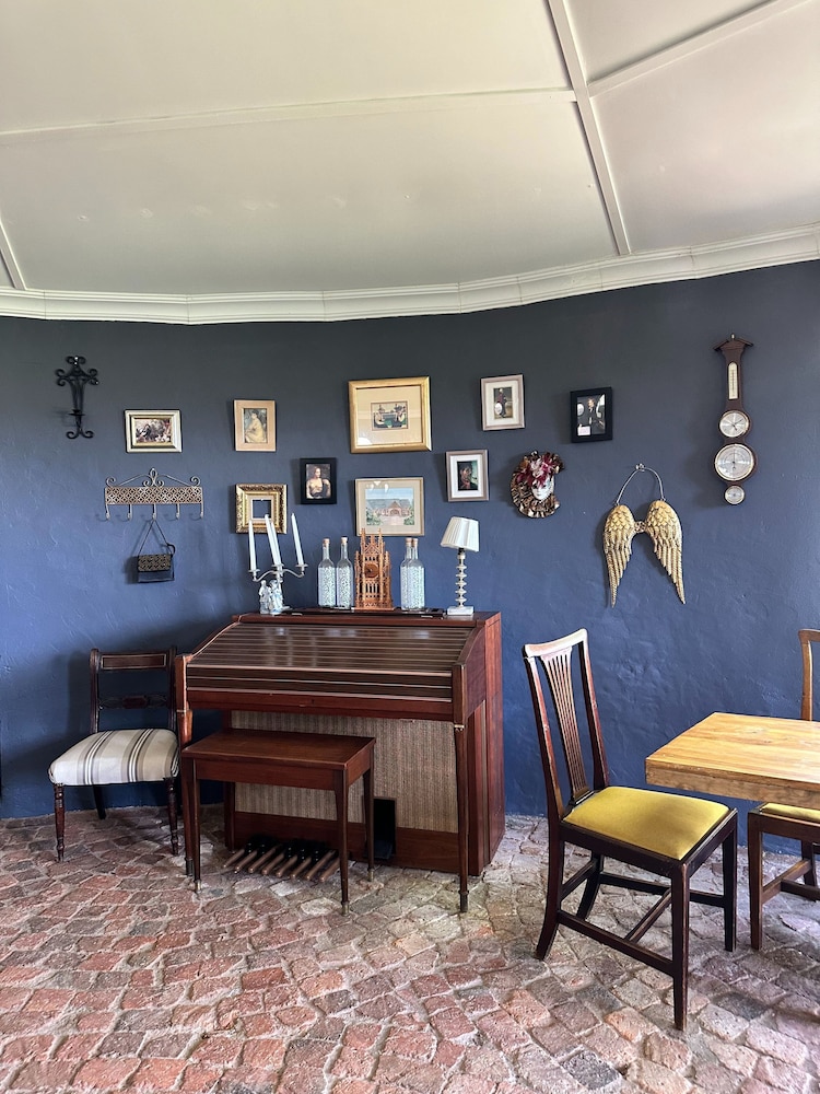 Charming Cottage in Elgin, Grabouw