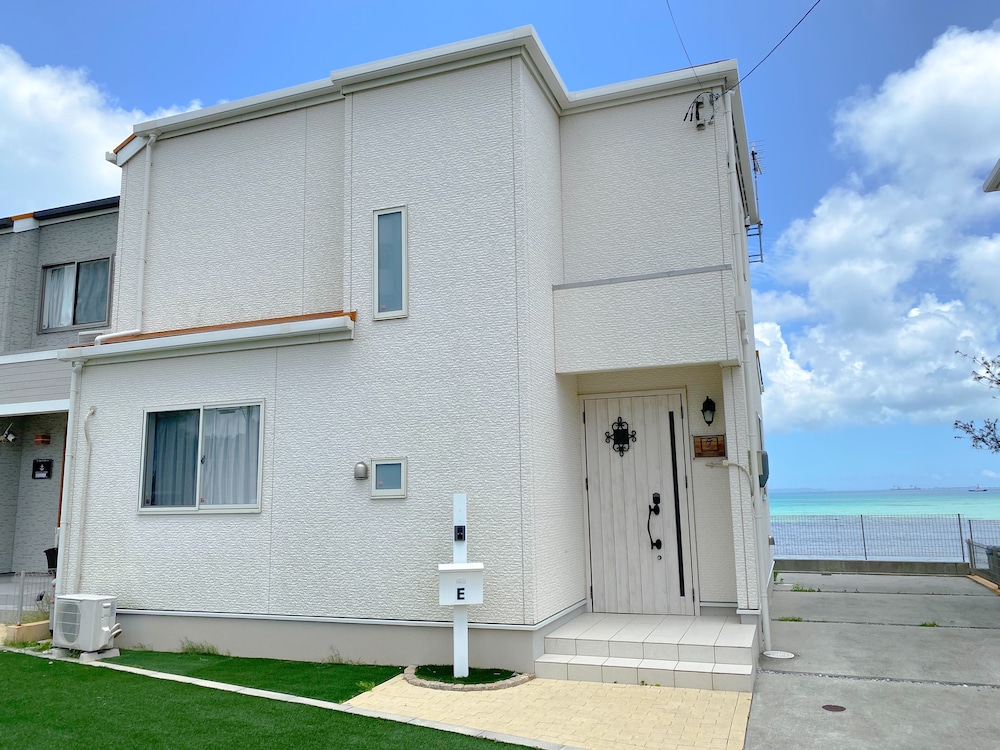 Private Villa Kin1 with ocean view and BBQ