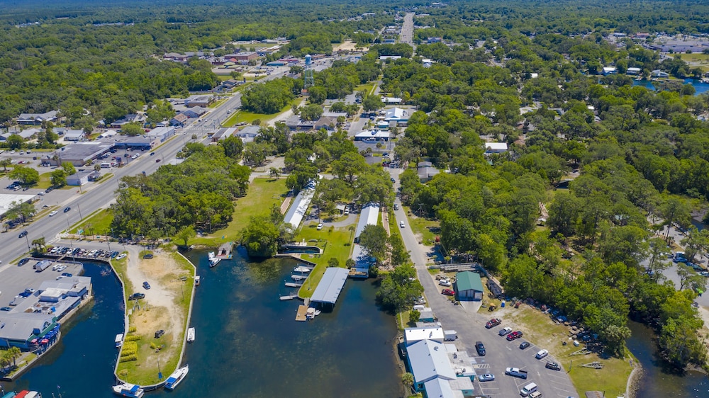 King's Bay Lodge