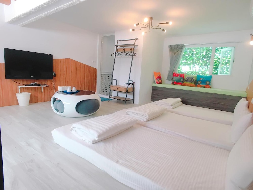 Cape 42 Hostel I