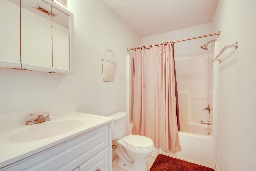 Birding, Beaches & More: Cozy Gautier Condo
