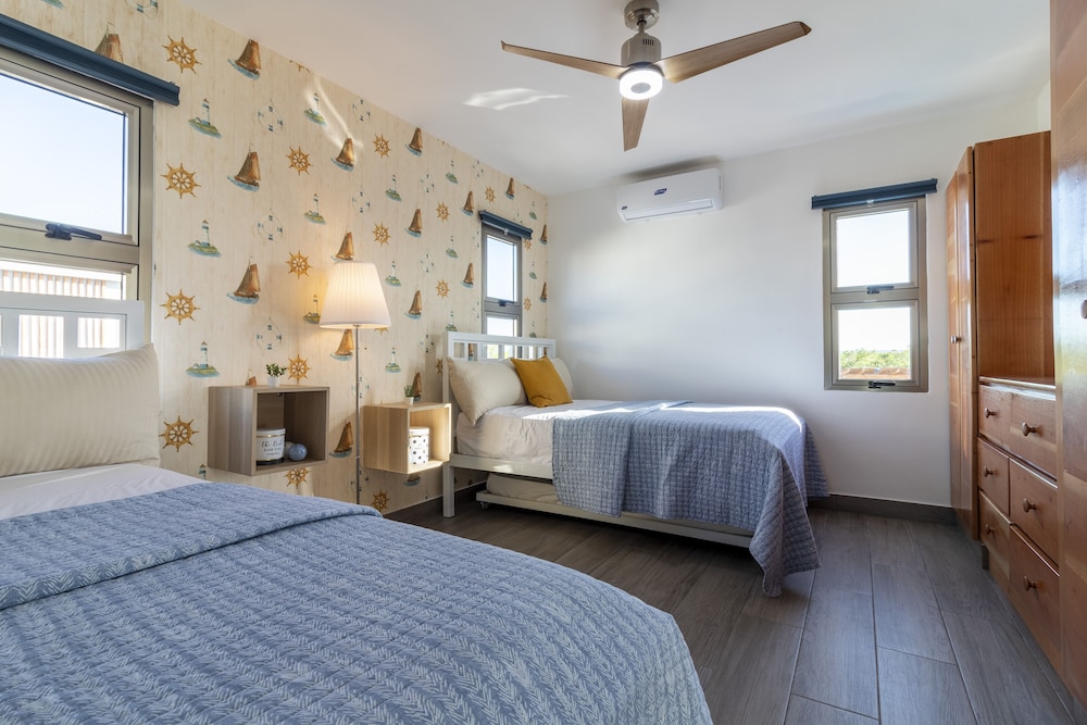 Modern 4-BR Villa in Gated Community view 4