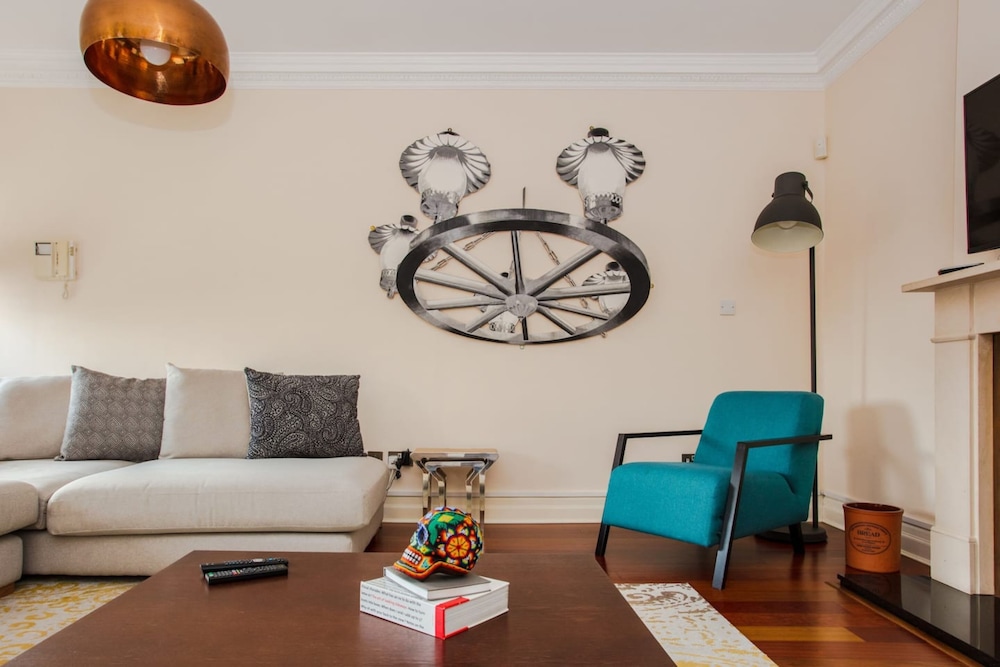 Luxury 2 Bedroom Apartment in London Bridge