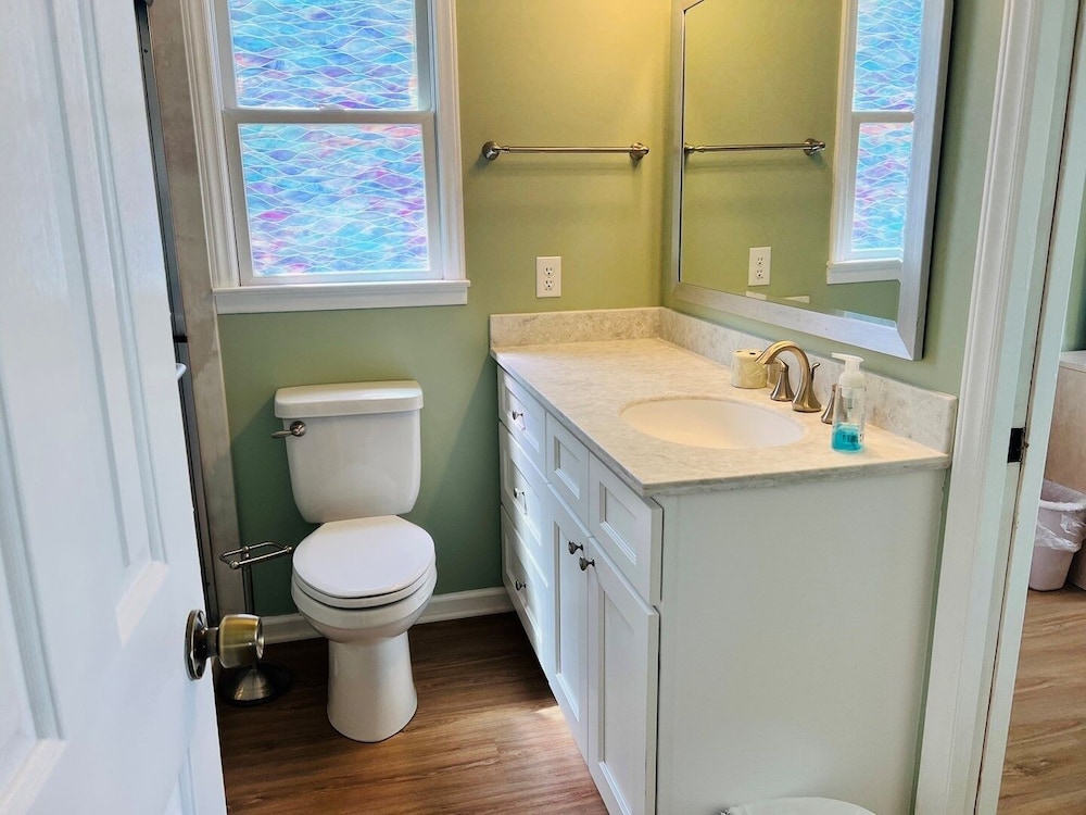 Tradewinds 4 Bedroom Home by RedAwning