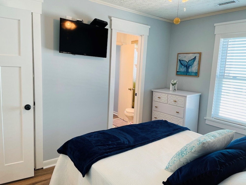 3/4 Time - 4 Br Home