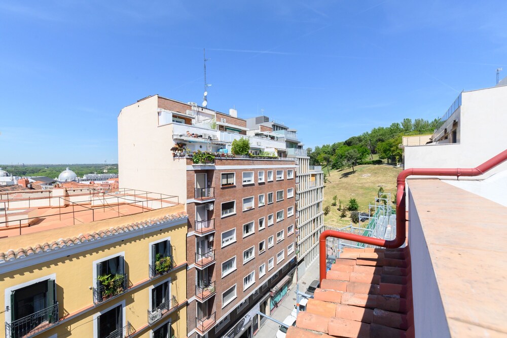 M Arr126 Piso de dos Dormitorios-terraza y Balc