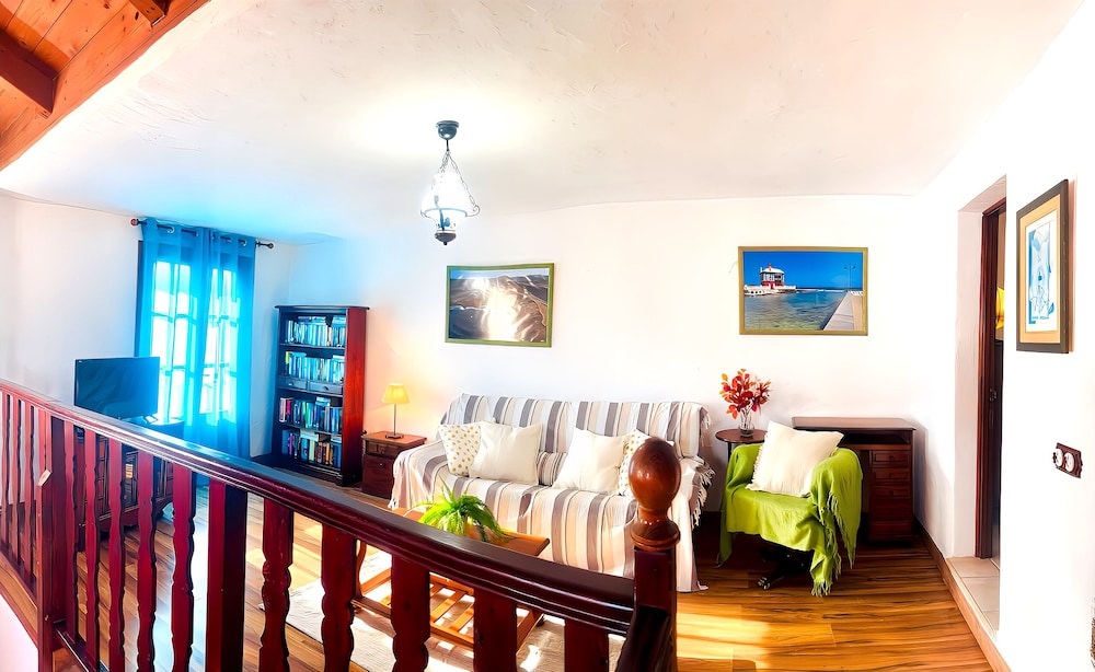 Villa Medinilla With Private Pool in Conil