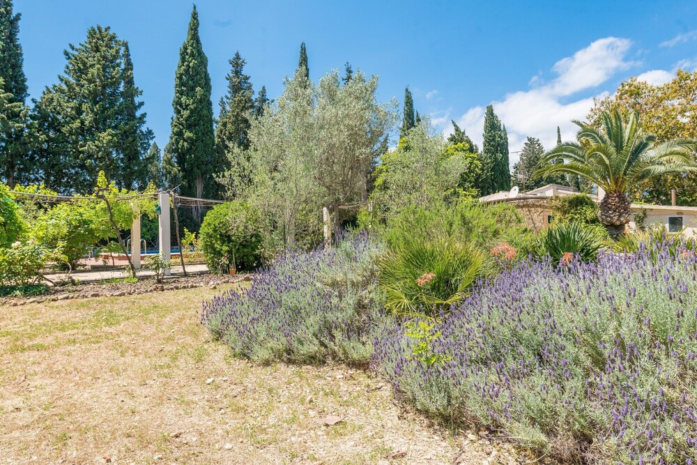 Villa in Campanet With Private Pool & Tennis