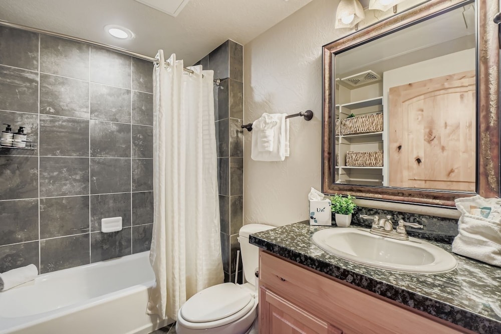 Silverado Getaway 124 1 Bedroom Condo