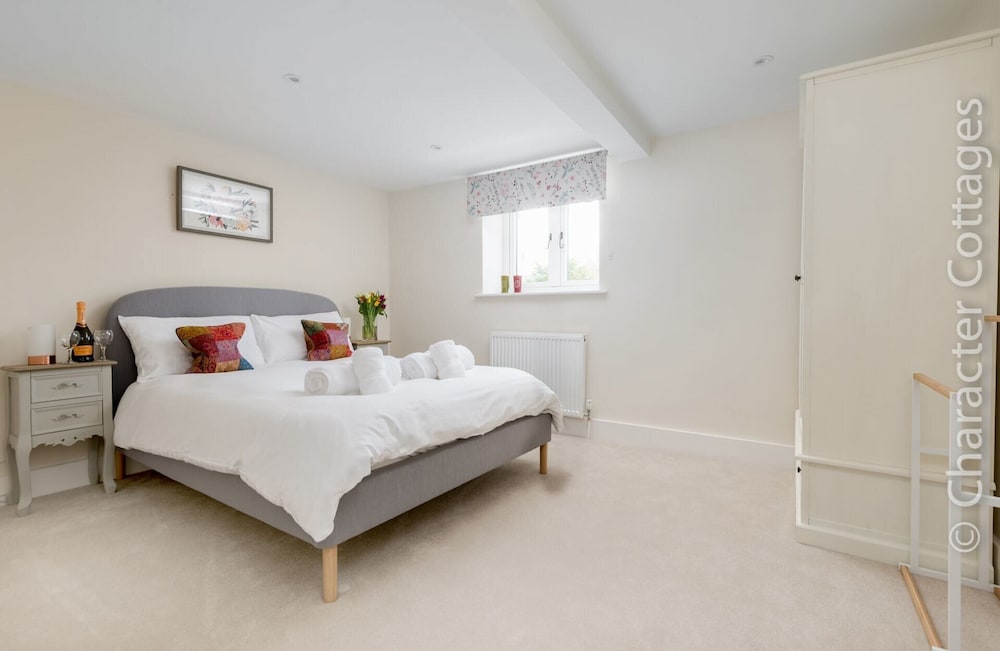 Wall Cottage