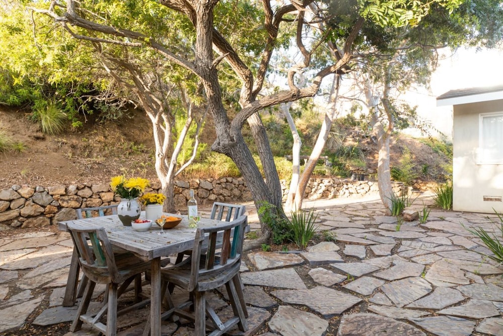 Bluff by Avantstay Gorgeous Malibu Getaway w/ Hot Tub Spectacular Ocean Views - Property Image 9