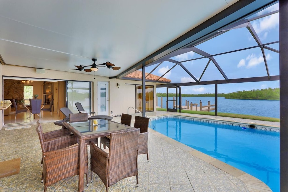 Waterfront Home on key lot With Pool/view of River view 4