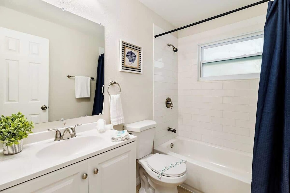 Spacious Duplex Zephyrhills #2