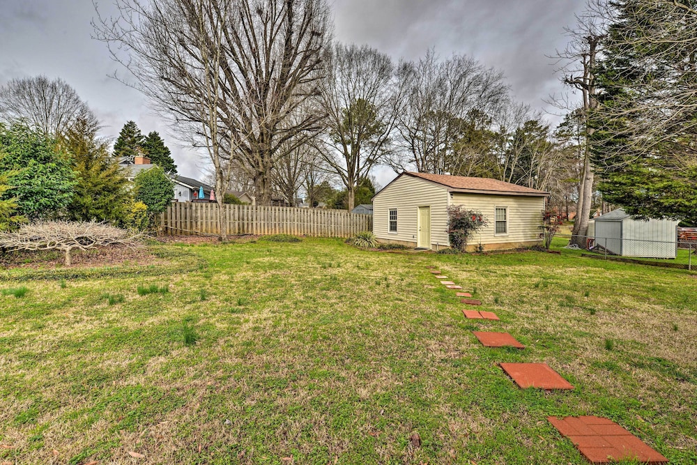Cozy Home w/ Fenced Yard < 1 Mi Downtown Matthews! view 5
