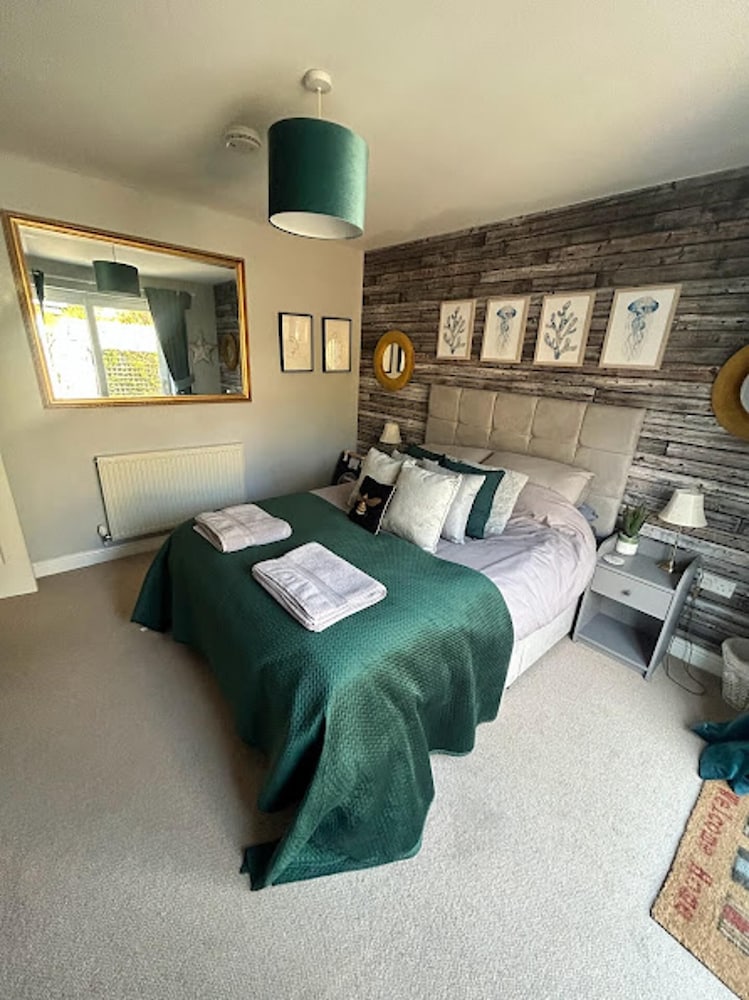 Beautiful 2-bed Apartment in Rhosneigr view 5
