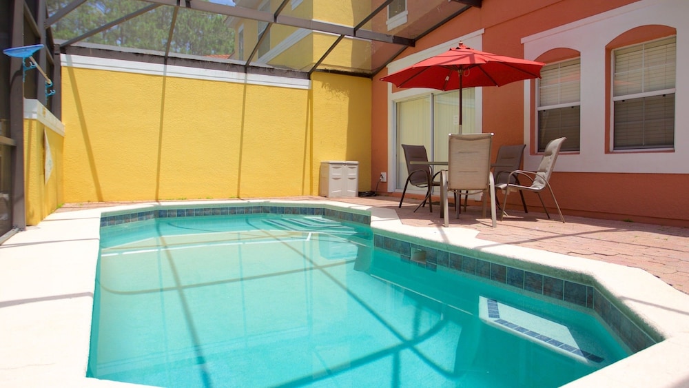 Durham Townhome with Pool at Encantada - Image 2
