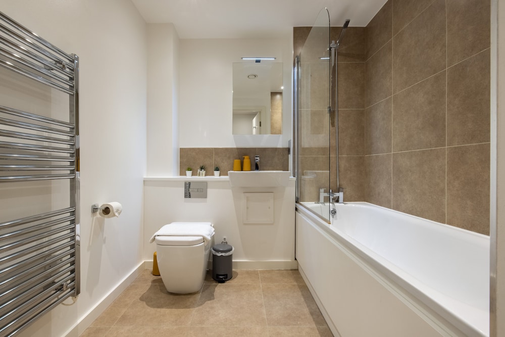 Spacious 2 Bed Flat in Hoxton