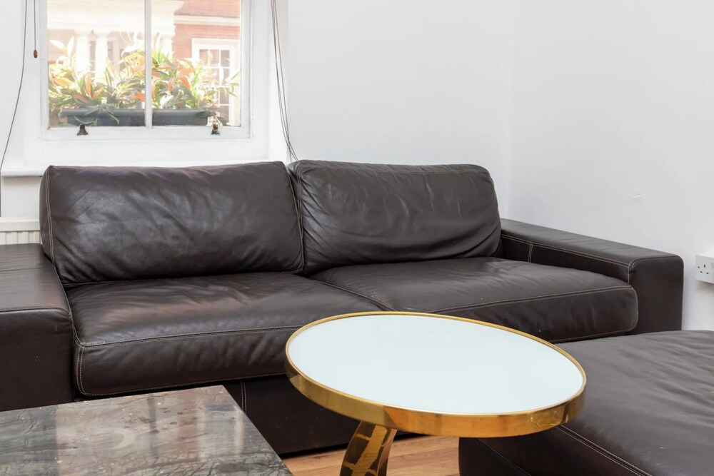 Spacious 1BD Flat 2 Mins to Hyde Park - Mayfair!