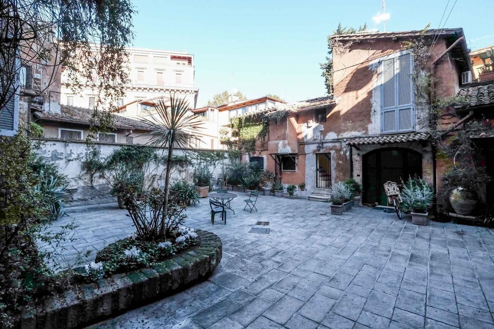 Vespa Studio Loft Trastevere
