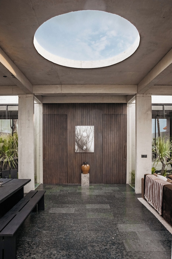 Villa Mor by Alfred in Bali