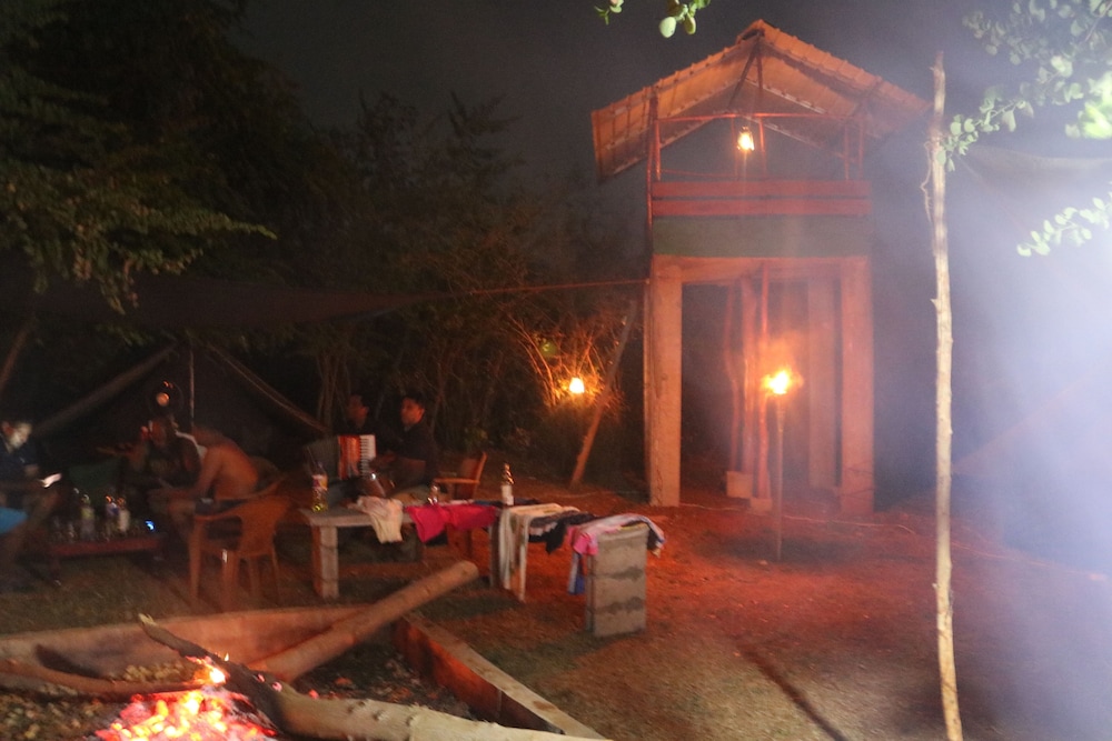 Dev's Campground