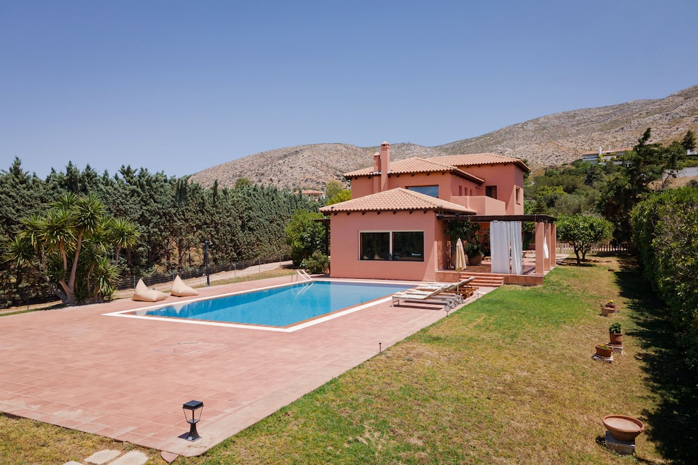 Calm Retreat Villa Lagonisi