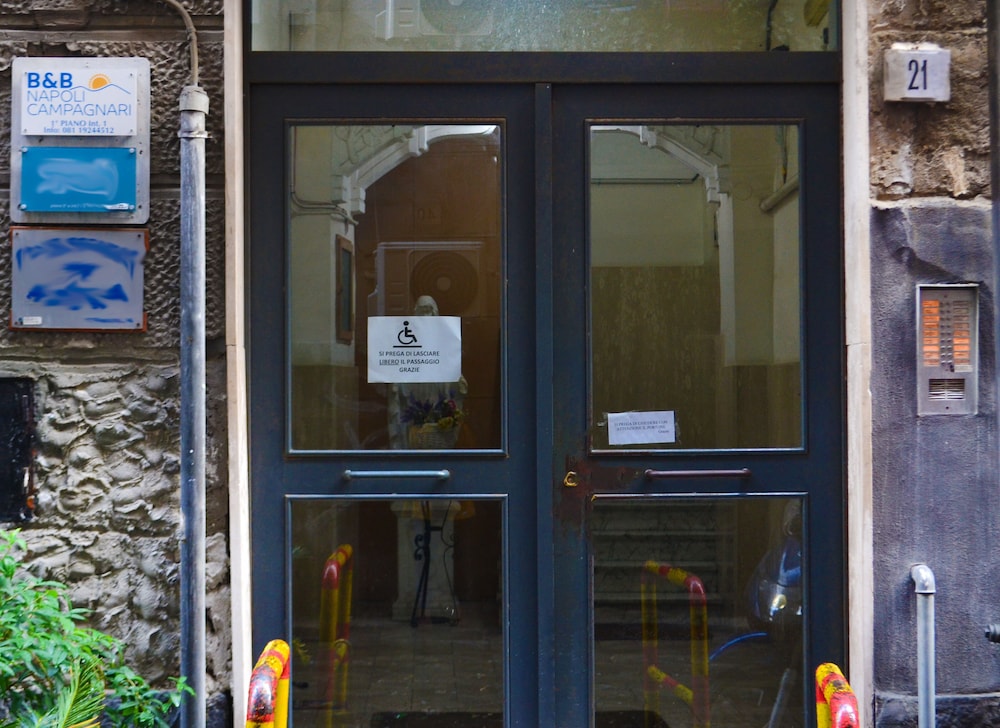B&B Napoli Campagnari