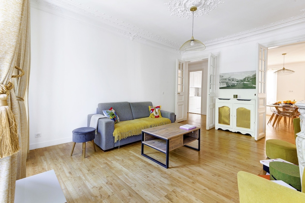 3BR Modern Escape by Champs-Élysées