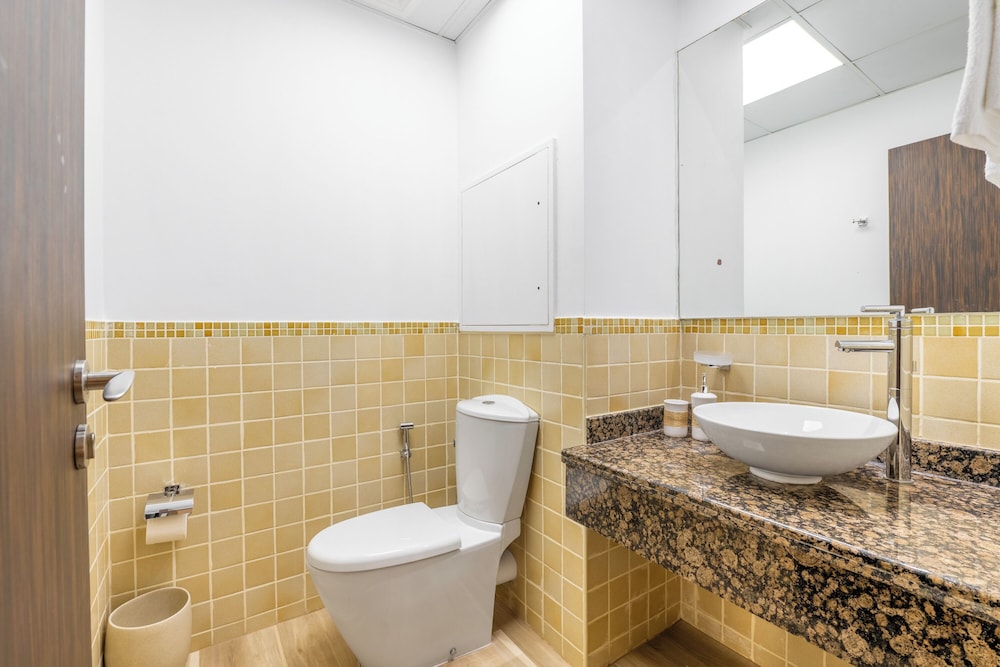 Luxe Marina View Retreat - 2BDRM
