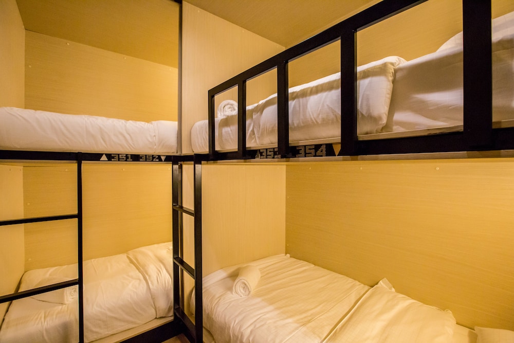 Bed To Bangkok - Hostel