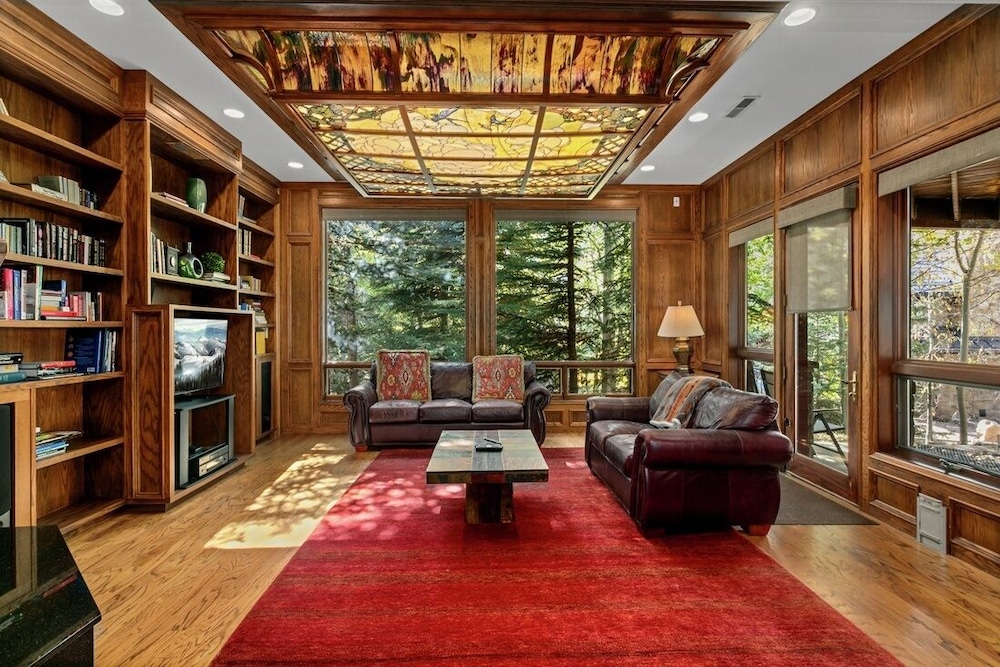 3135 Thistle - 7 Bedroom Private Home 7 Home
