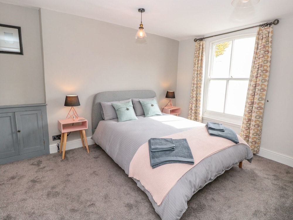 34b Clarence Street view 2