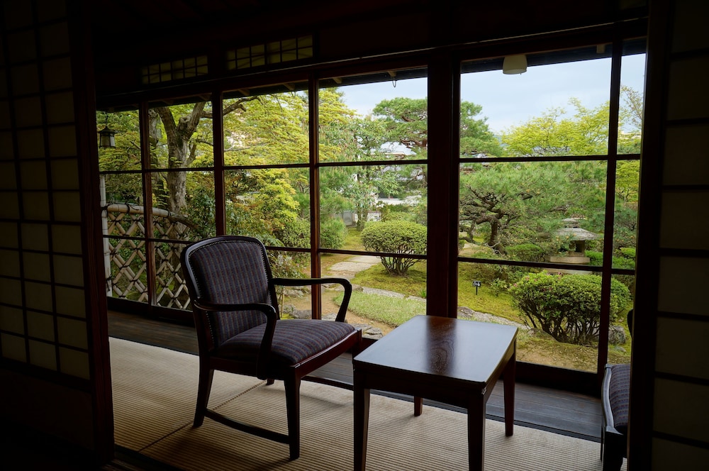 Meisho Sansuien - Yuda Onsen -