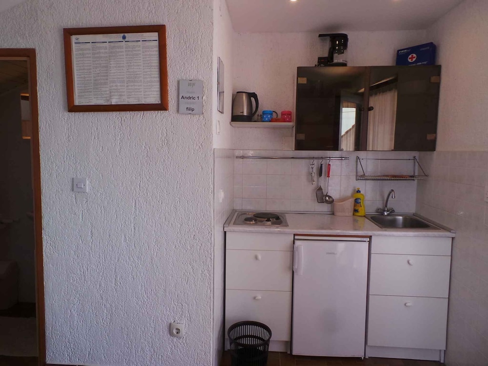 Apartments in Kornic/insel Krk 14471