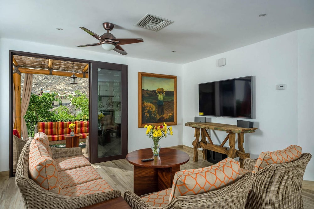Casa Connie in Cabo San Lucas