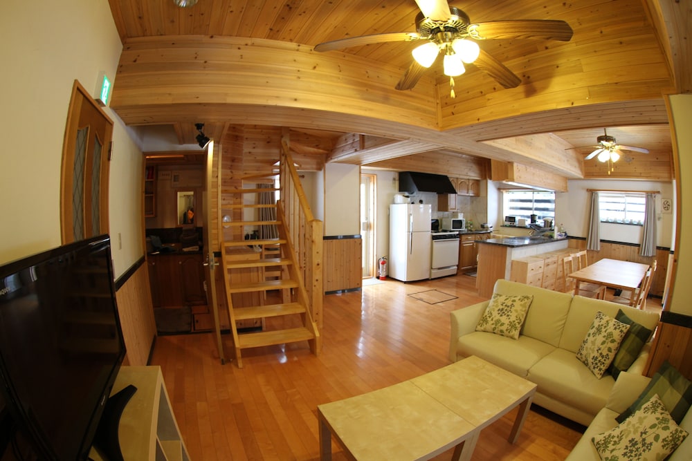 Hakuba Powder Cottages