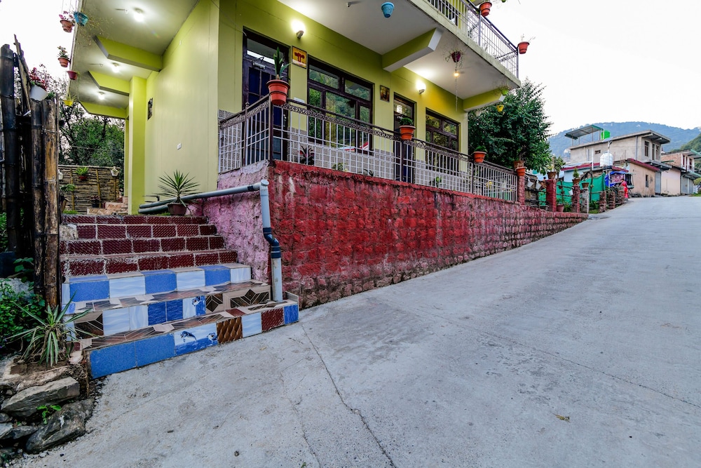 OYO 13409 Home Cozy Stay near ISBT Dharamshala