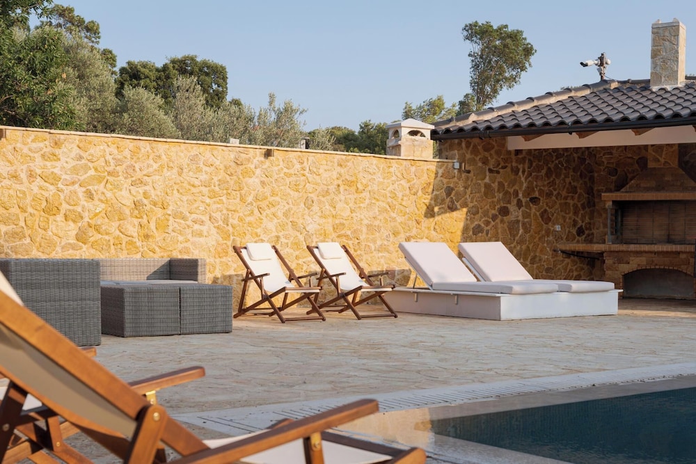 Aeolia Villa Athenian Riviera
