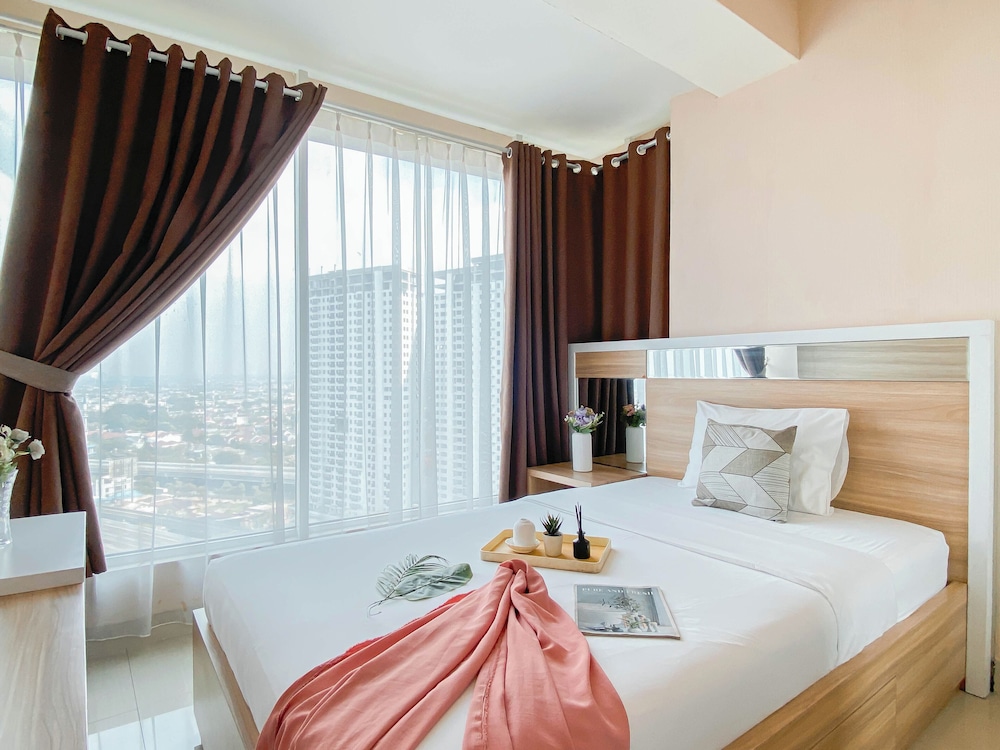 Simple And Homey 2Br At Grand Kamala Lagoon Apartment