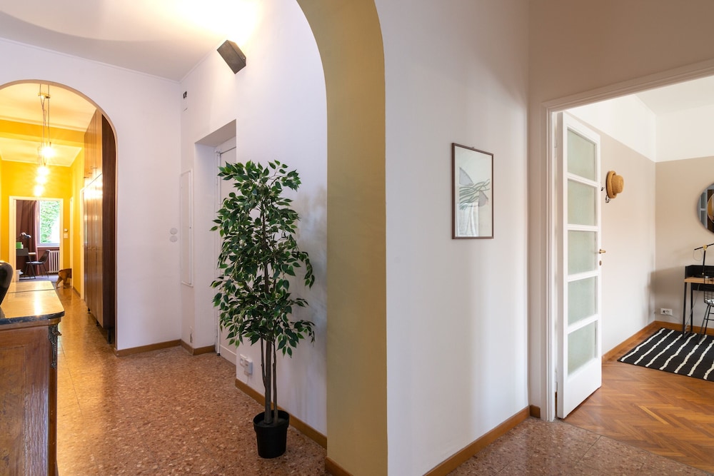 2 Bedrooms Apartment in the City Center