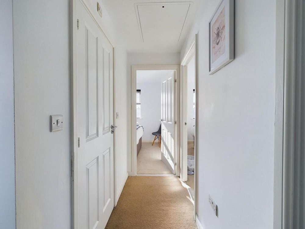 Riverfront Staffordshire Retreat