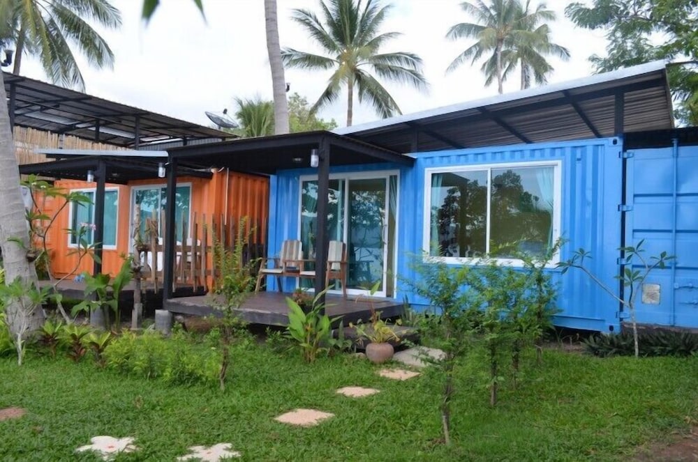 Think & Retro Cafe Lipa Noi Samui