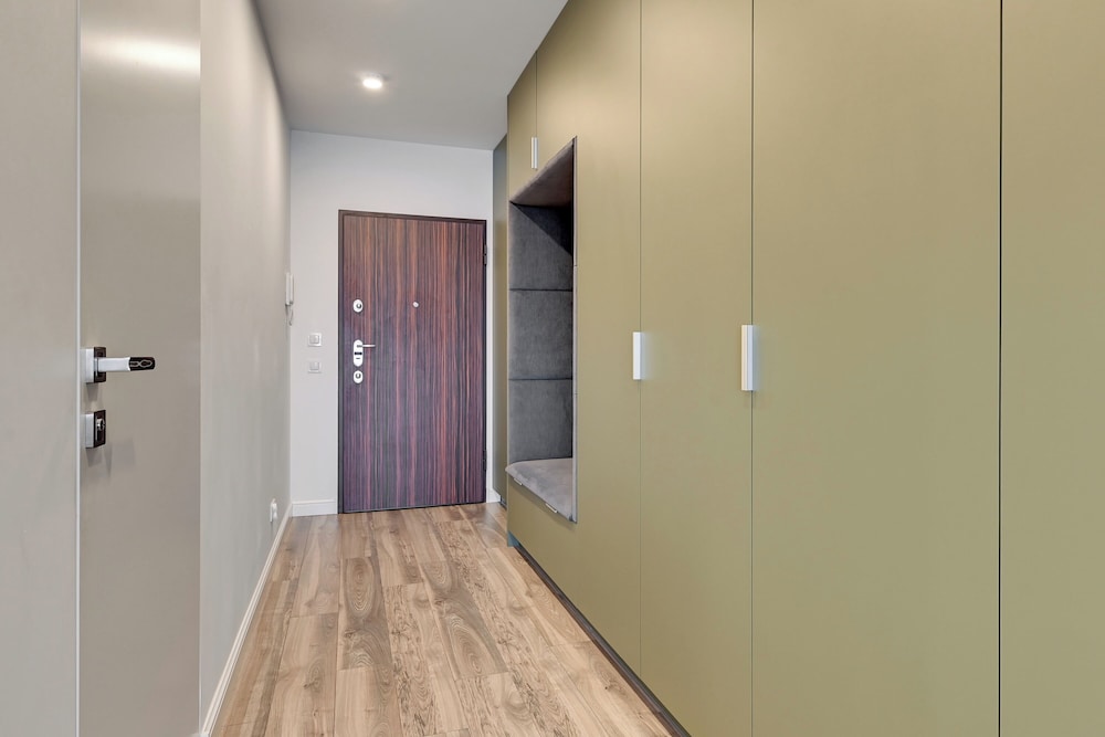 Aura - Riverside & Parking by Downtown Apartments