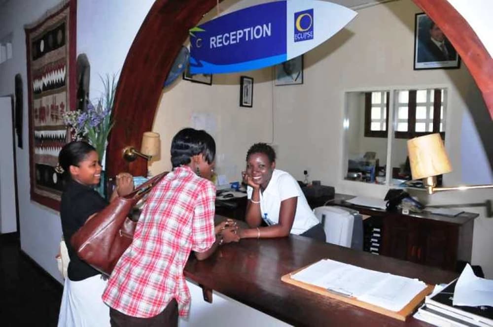 Best Western Jangwani Sea Breeze Hotel